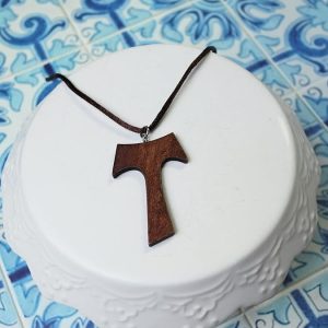 Wooden Pendant Necklaces 01